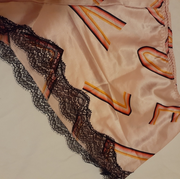 Victoria secret pajama shorts - Picture 7 of 8